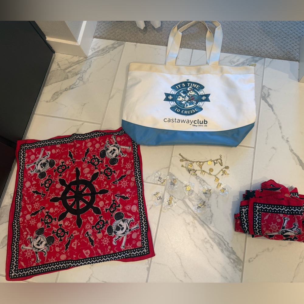 Disney Castaway Club Tote Bag Mickey Mouse Red Bandana Set and charms bracelet